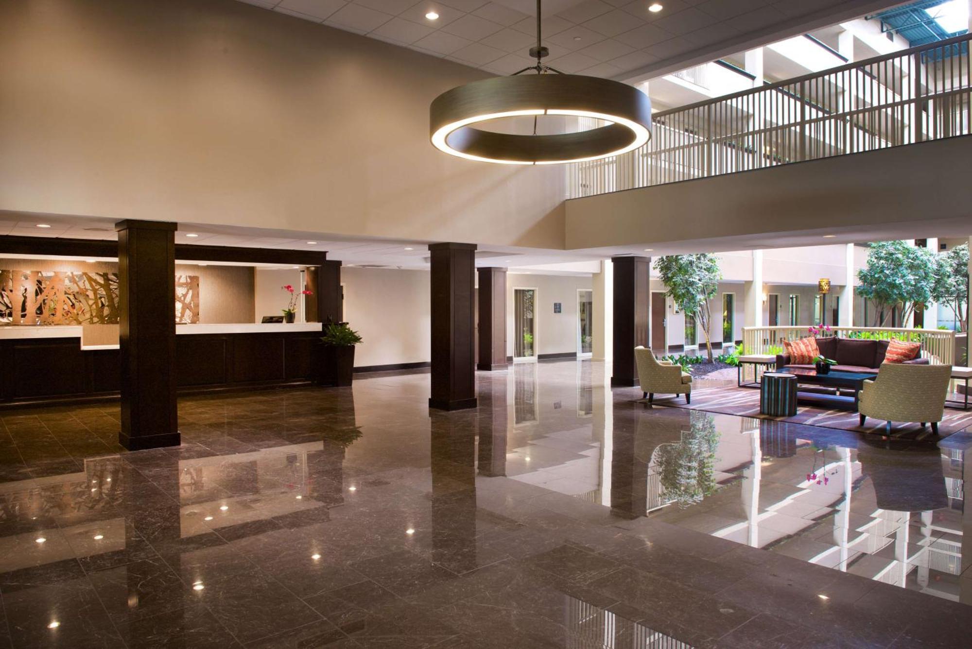 Embassy Suites By Hilton Philadelphia Airport Exterior photo