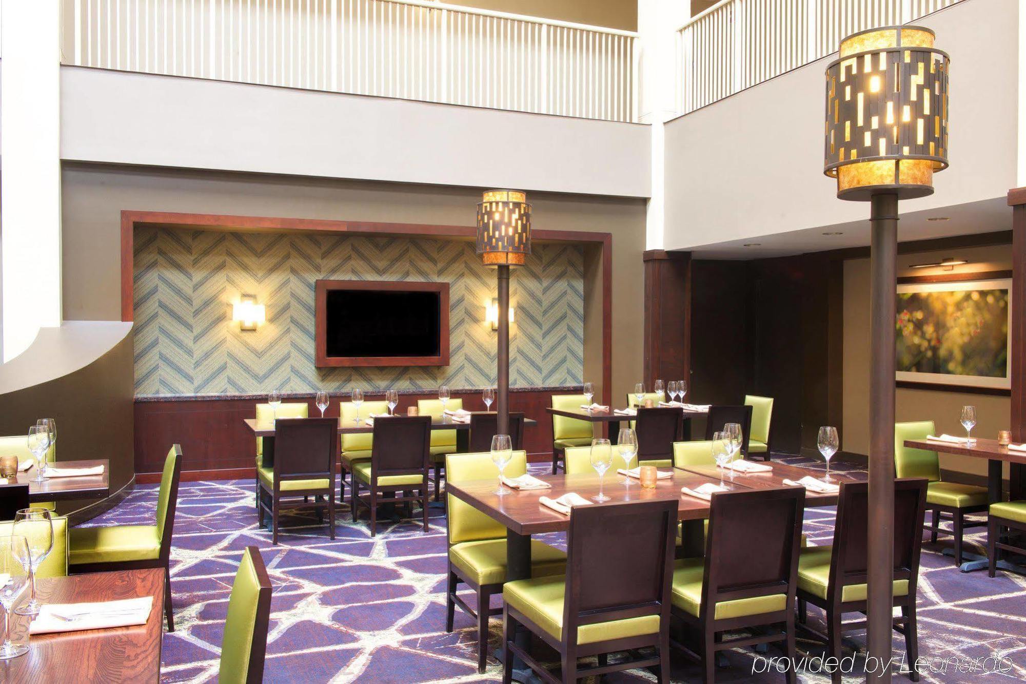 Embassy Suites By Hilton Philadelphia Airport Exterior photo