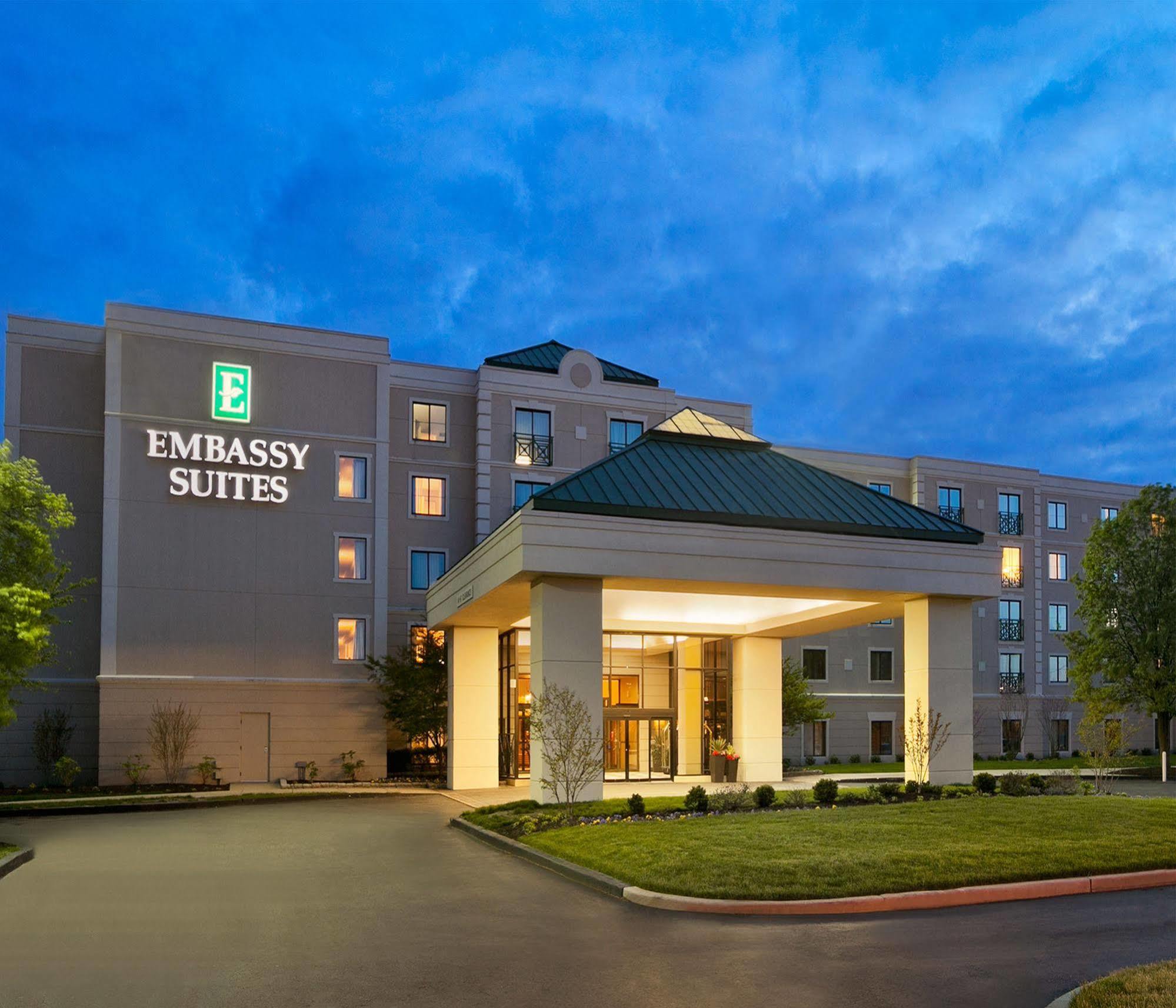 Embassy Suites By Hilton Philadelphia Airport Exterior photo